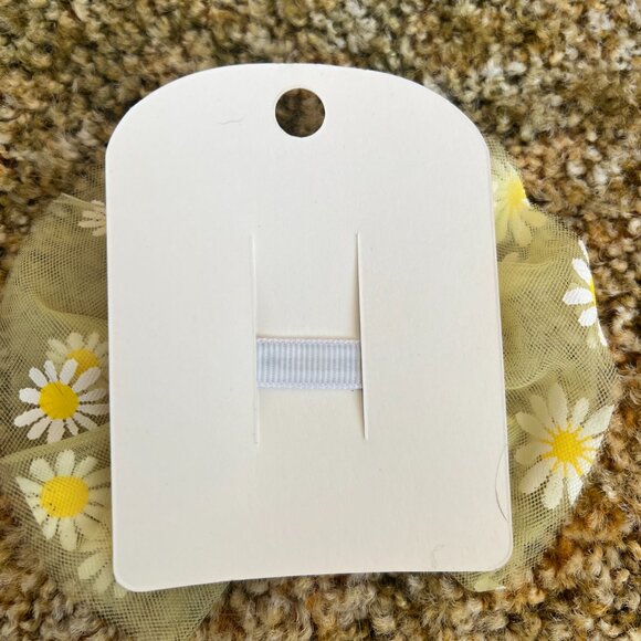 Sweet Wink - Daisy Bow Clip - Picture 2 of 2